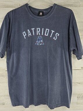 NFL TEAM APPAREAL NEW ENGLAND PATRIOTS 2010s BLUE T-SHIRT MEN'S XL *RETRO STYLE*